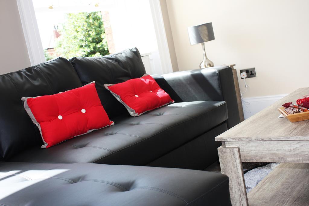 Lux Aparts Wakefield Central Esterno foto