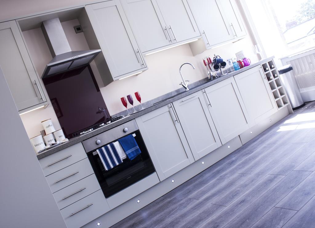 Lux Aparts Wakefield Central Esterno foto