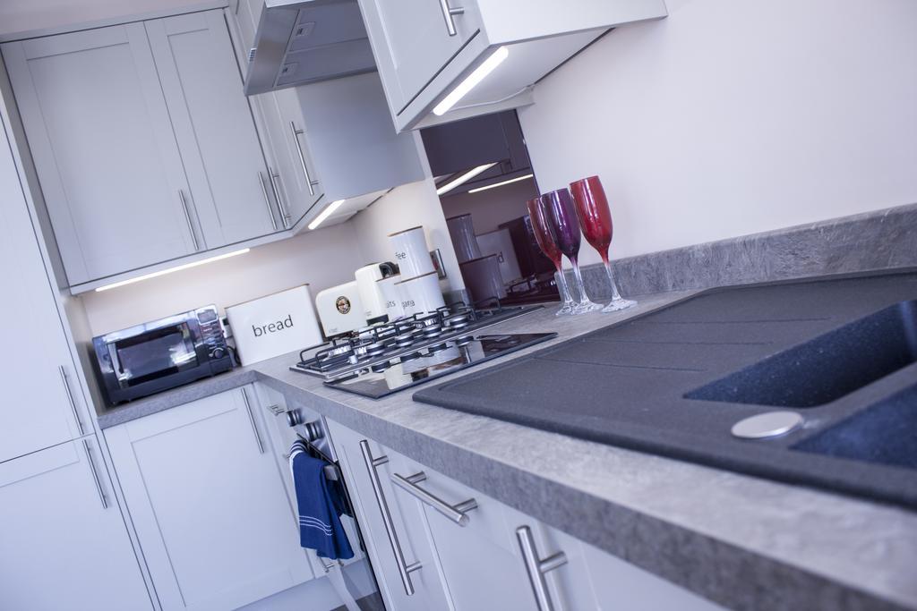 Lux Aparts Wakefield Central Esterno foto